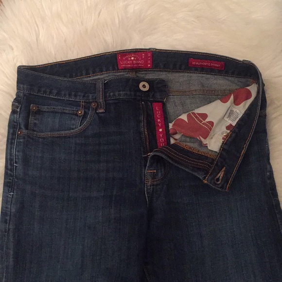 Women’s Lucky Brand Jeans - Picture 2 of 3
